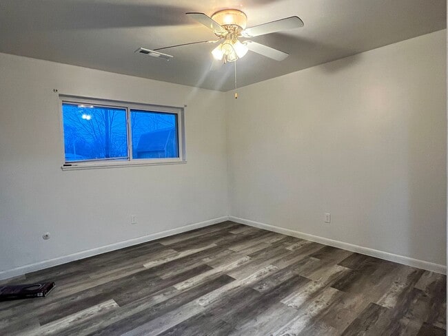 Building Photo - 1708 Theodore Dr