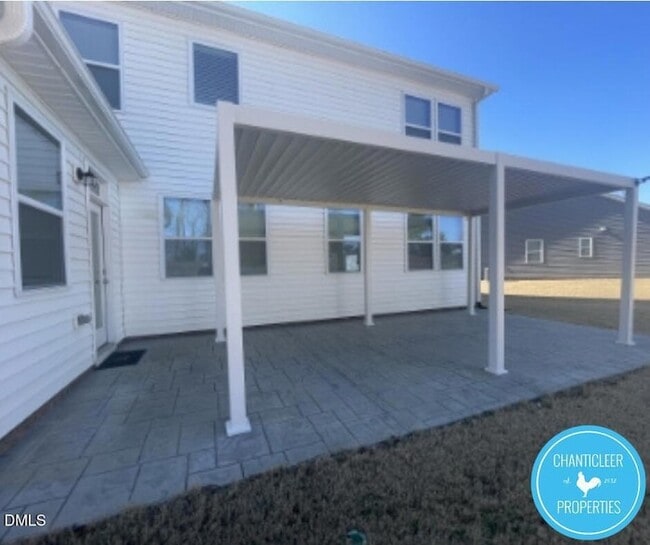 Foto del edificio - 112 Hoyne Way