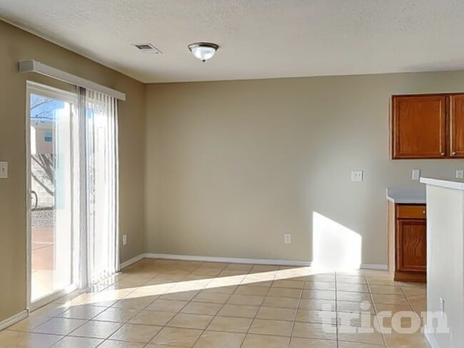 Building Photo - 4968 Sundance Dr NE