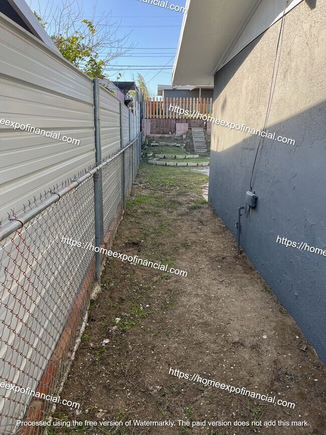 Foto del edificio - 1221 N Rancho Ave