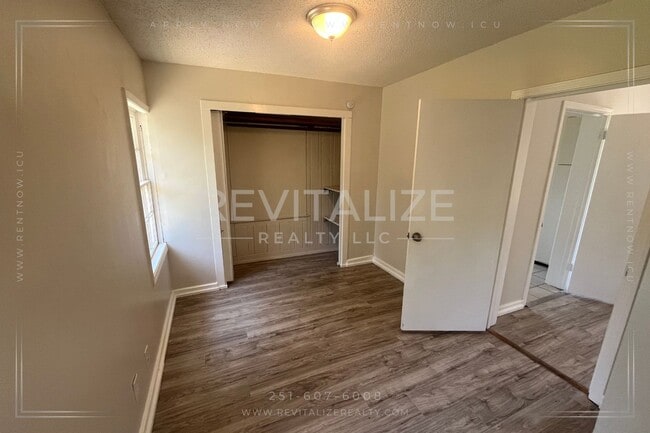 Foto del edificio - Charming 2 Bedroom, 2 Bathroom Home – Fres...