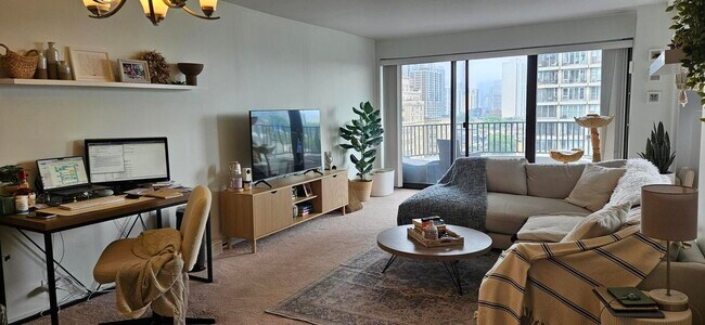 Foto del edificio - 2020 N Lincoln Park W