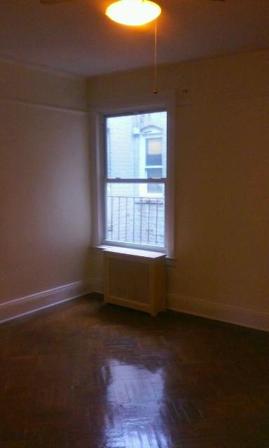 Primary Photo - 567 Midwood St