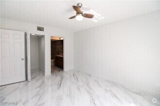 Building Photo - 105 Wading Bird Cir