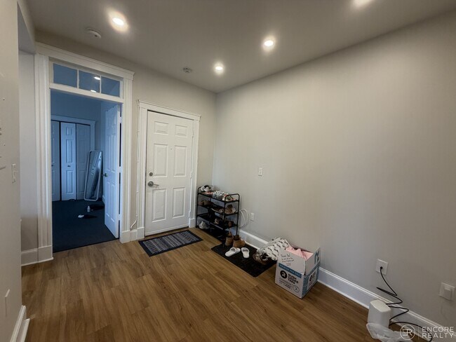 Foto del edificio - 829 Beacon St