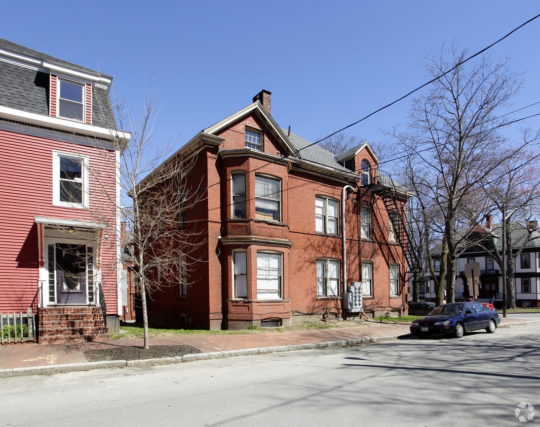 Building Photo - Charles Tobin House