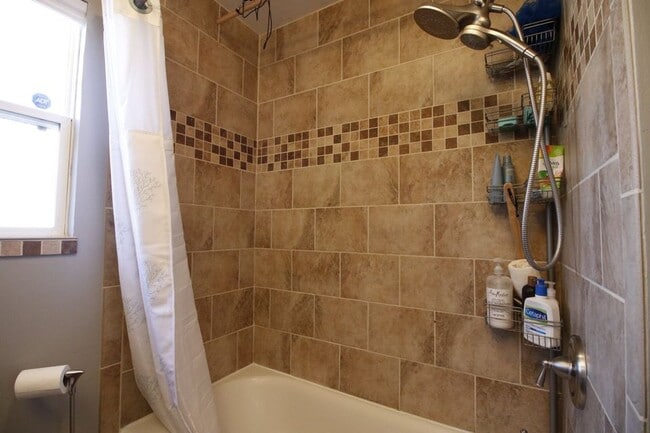 Building Photo - 3104 Barge St