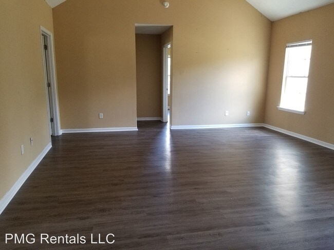 Building Photo - 4 br, 4 bath Room For Rent - 420 Coach's Way