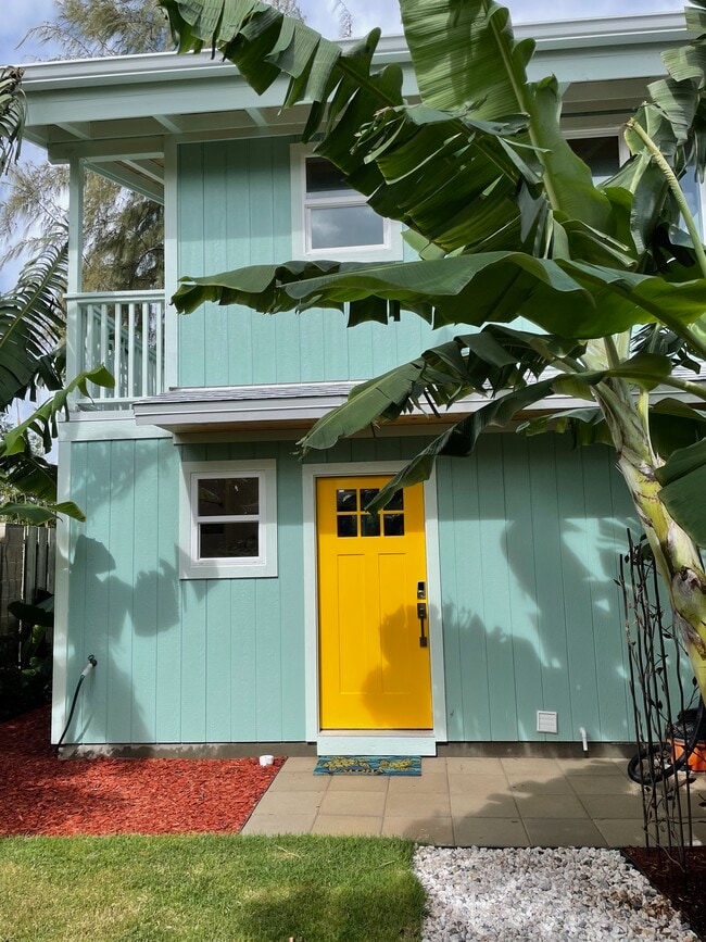Building Photo - 453 Lanae Way