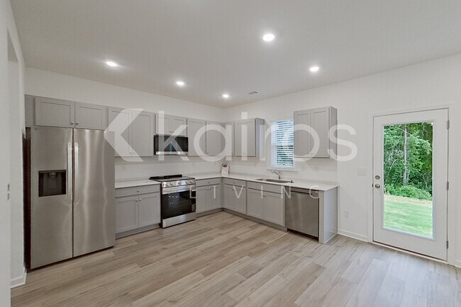 Foto del edificio - 115 Silver Maple Ln