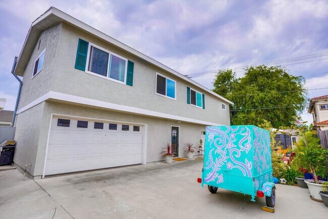 Building Photo - 18447 Amie Ave