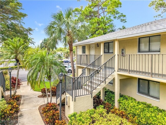 Building Photo - 28120 Pine Haven Way