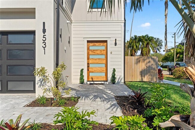 Foto del edificio - 531 Danube Ave