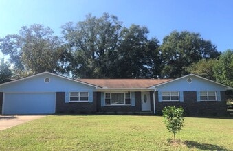 Building Photo - 205 Northside Dr
