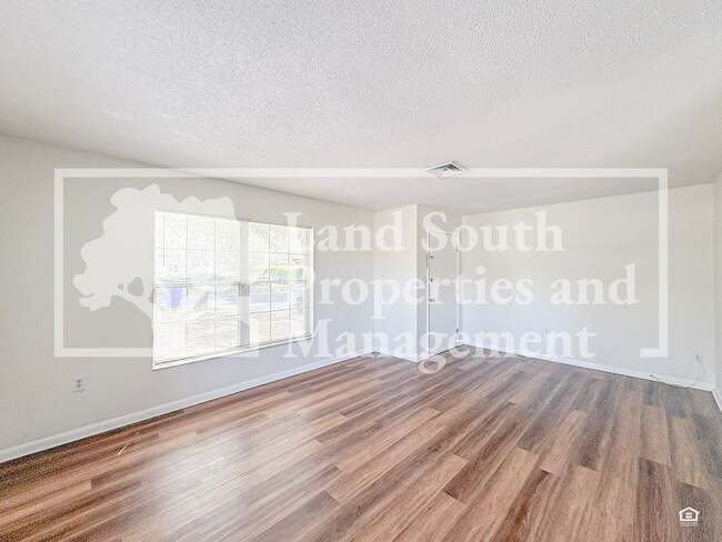 Foto del edificio - 420 Allamanda Dr