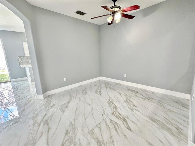 Foto del edificio - 2310 Shoma Ln