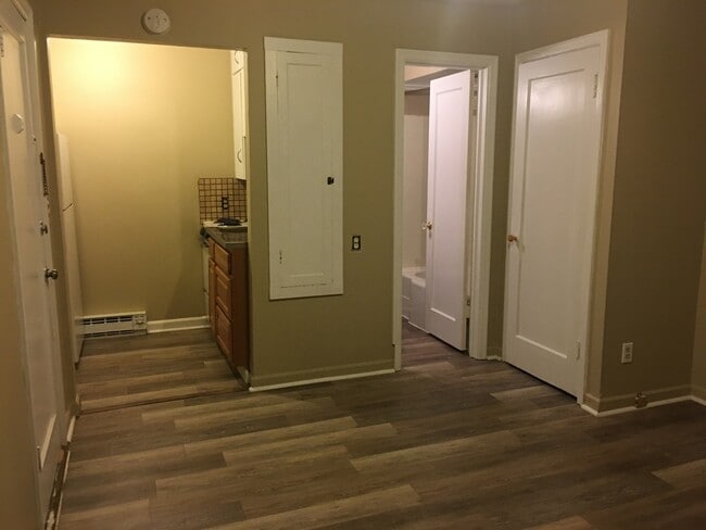 Foto del edificio - GREAT LOWER SOUTH HILL STUDIO , CLOSE TO HUCKLEBERRY MARKET