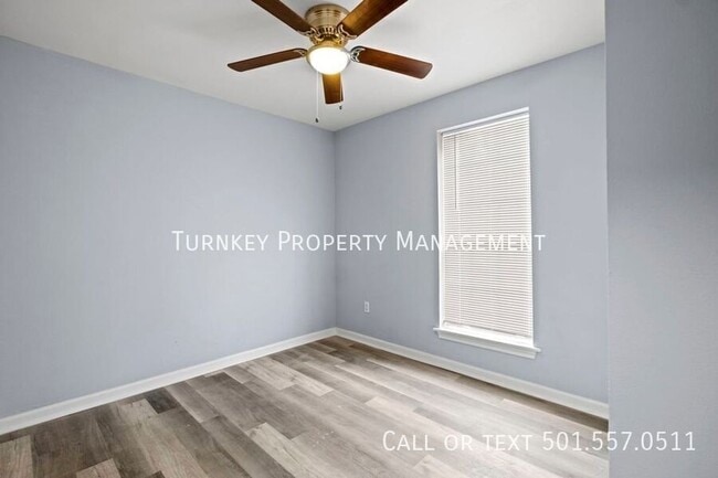 Building Photo - 1615 Maple St