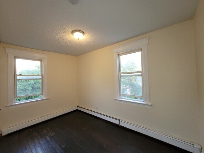 Building Photo - 200 Littleton Ave
