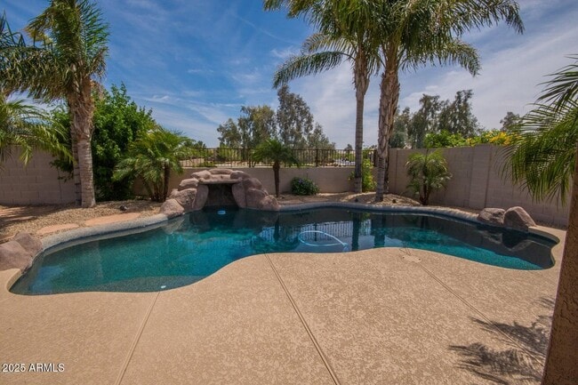 Foto del edificio - 16013 N 174th Ave