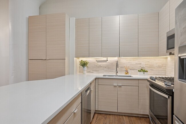 Foto del edificio - 333 W Hubbard St