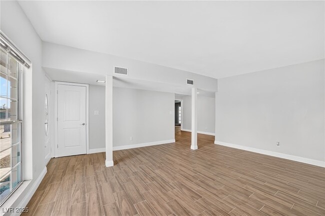 Building Photo - 3616 Chevy Chase Ave