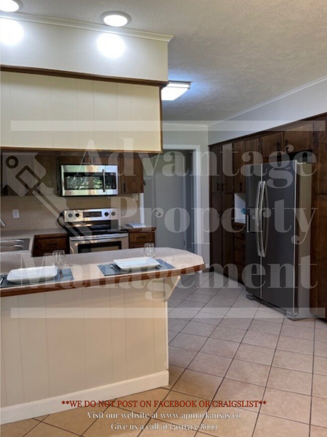 Foto del edificio - 127 Oaklawn Dr
