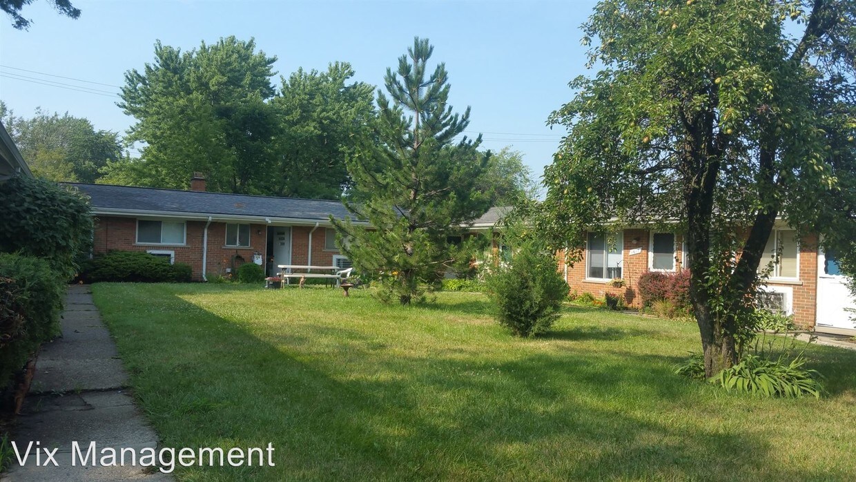 Primary Photo - 1607 E Thirteen Mile Rd