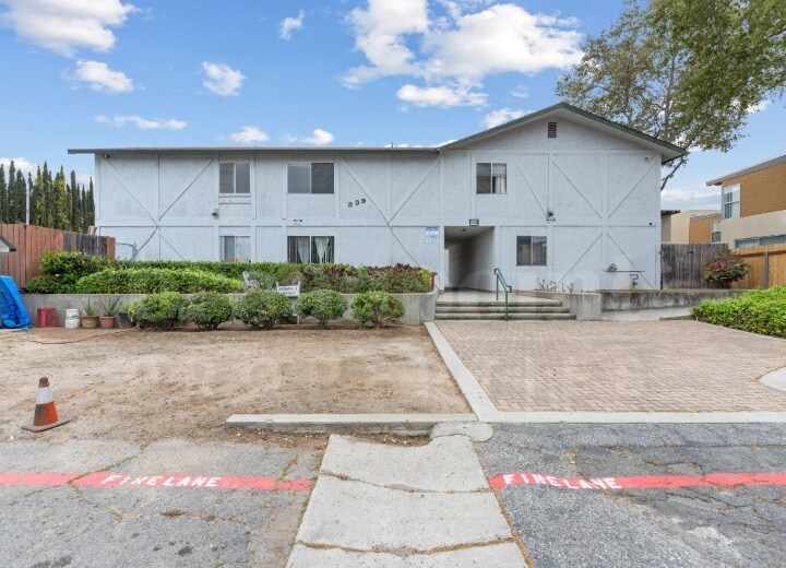 Foto principal - 339 W 15th Ave Apts