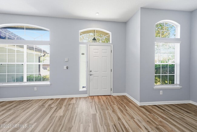 Building Photo - 13245 Milhouse Way