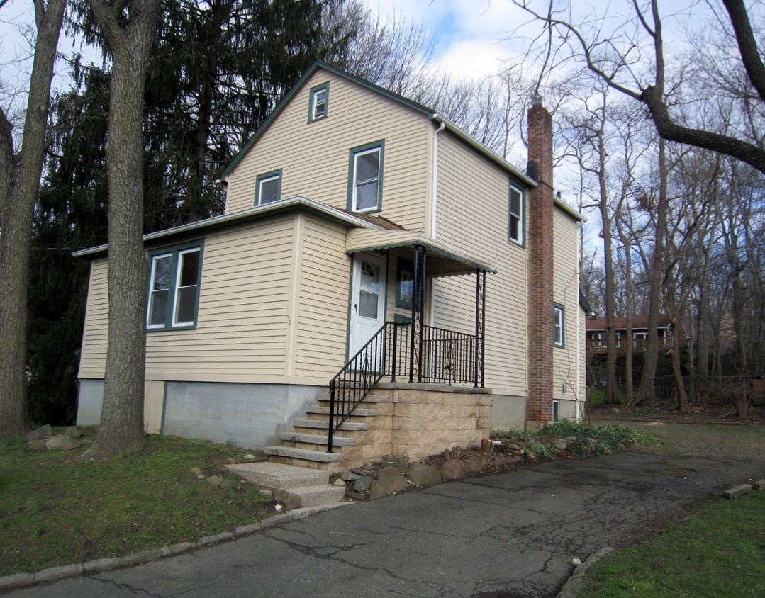 59 Carpenter Ave, Norwood, NJ 07648 House Rental in Norwood, NJ