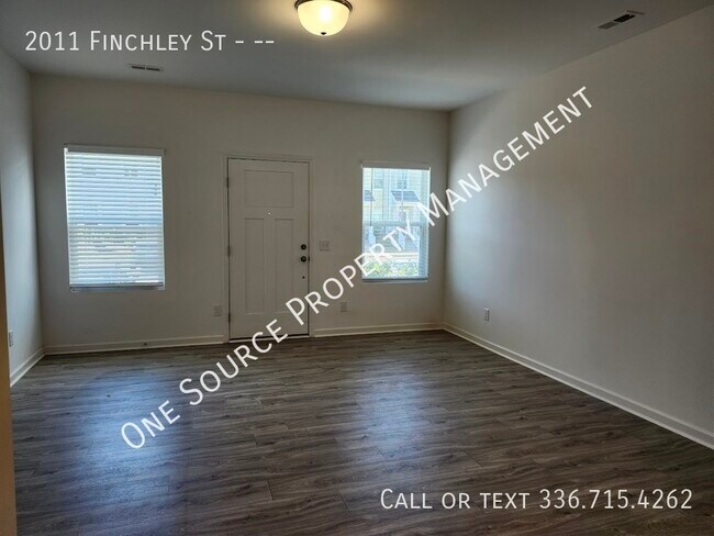 Photo - 2011 Finchley St Townhome