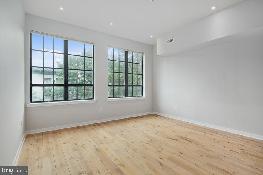 Foto principal - 412 S 13th St