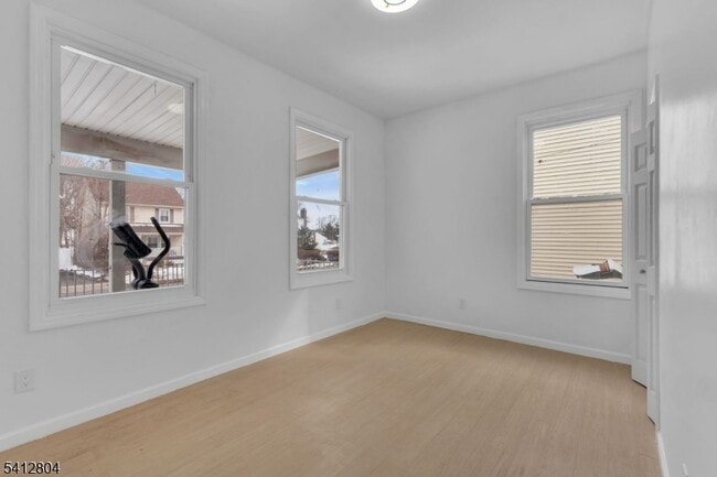 Building Photo - 123 Dodd St