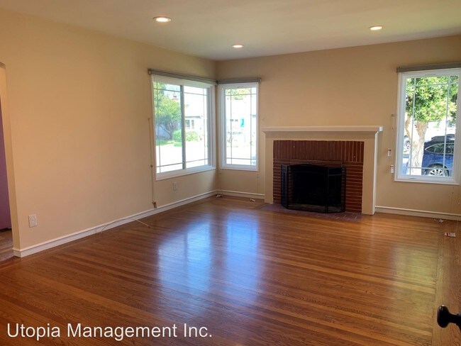 Building Photo - 3 br, 1 bath House - 207 Bowling Green Street