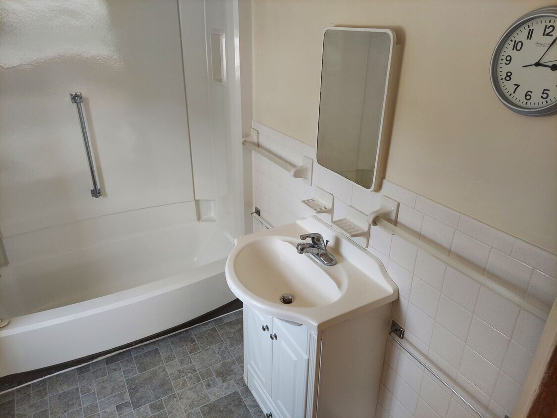 1270 Dogwood Dr Unit 1270 Dogwood, Harrisonburg, VA 22802 Room for