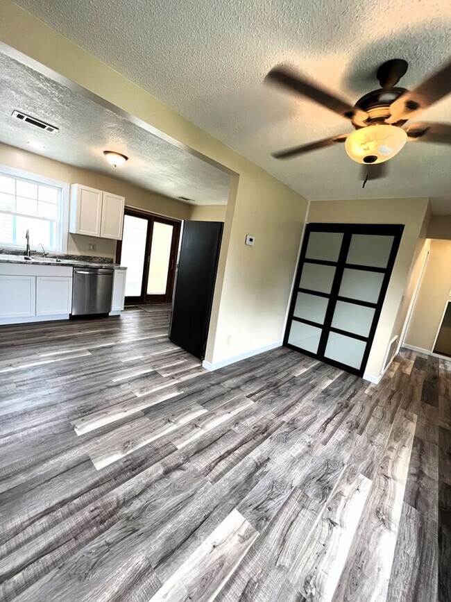 Building Photo - 1019 Talley Dr