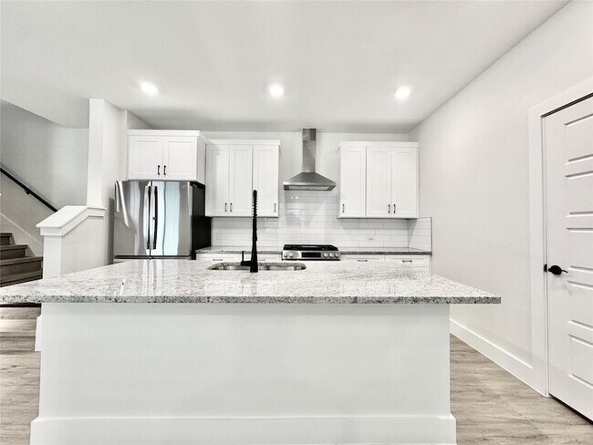 Foto del edificio - 8509 Shoreham