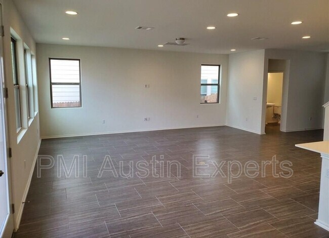 Foto del edificio - 2003 Tasmanian Tiger Trace