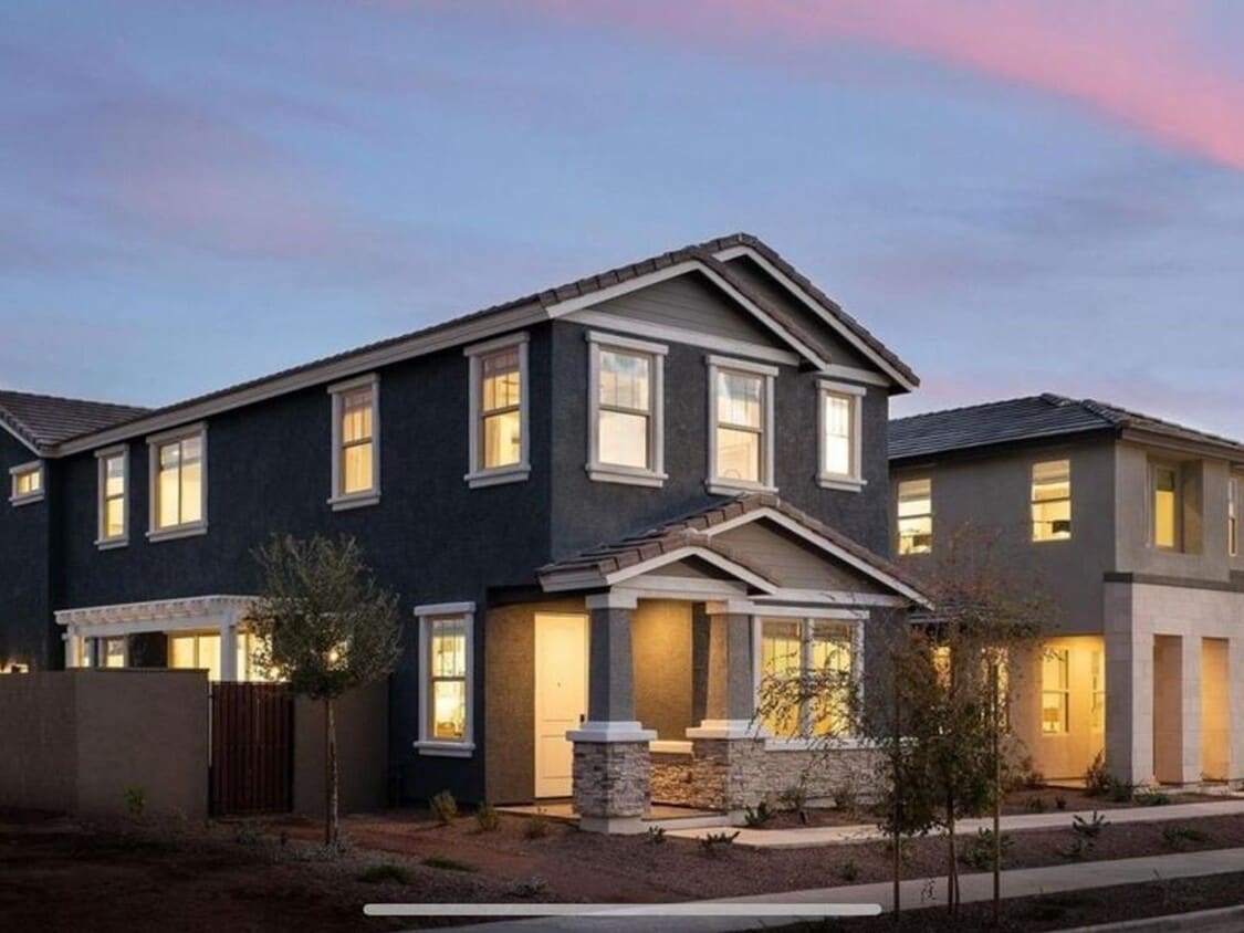 Foto principal - 3 Bedroom Single Family Home in Phoenix
