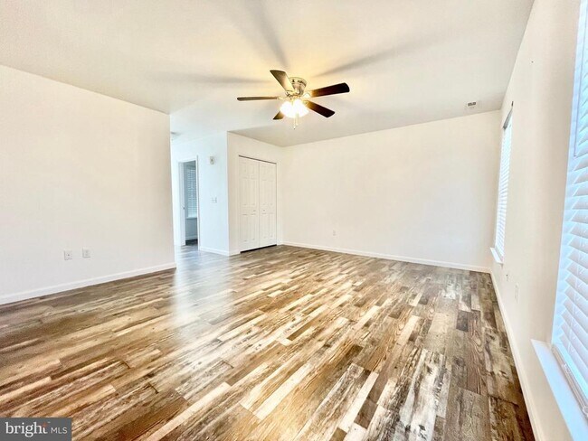 Foto del edificio - 56 Black Cherry Dr