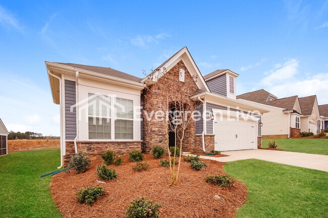 Building Photo - 6496 Fairfax Ct