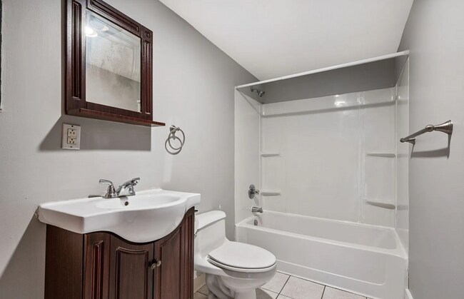 Photo - 23 Bedford Square Apartment