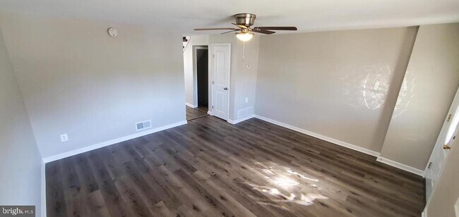 Foto del edificio - 4007 St Augustine Ln