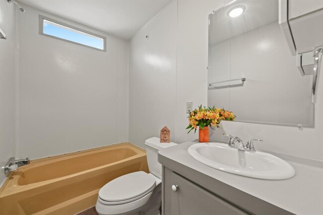 Foto del edificio - 21528 Cedar Ln
