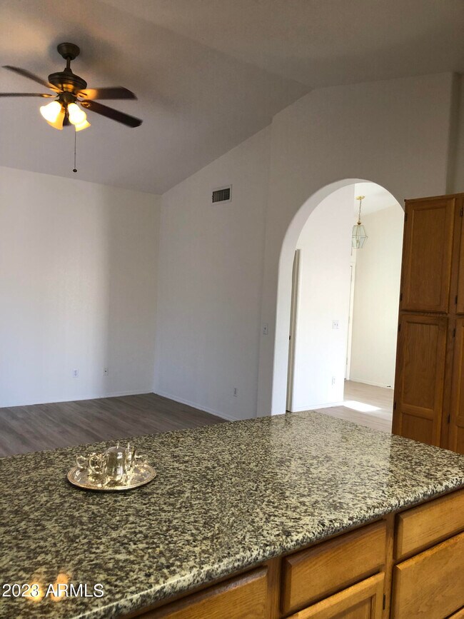 Building Photo - 2757 N Rugby Cir
