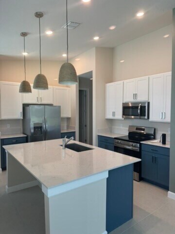 Kitchen - 2438 Croft Inlet Dr NW