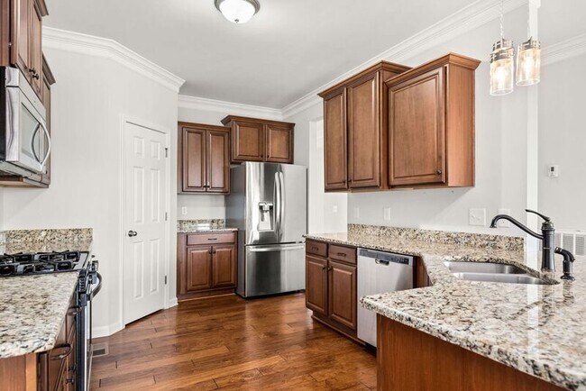 Foto del edificio - 6003 Trotwood Ln