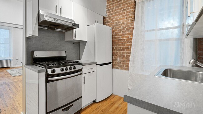 Foto del edificio - 857 9th Ave