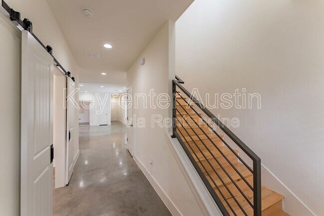 Foto del edificio - 2504 E 13th St